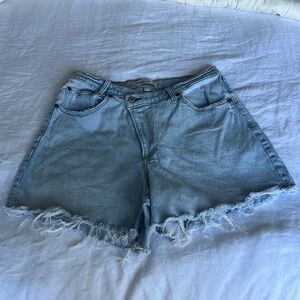 Abercrombie & Fitch Curve Love High Rise Dad Short